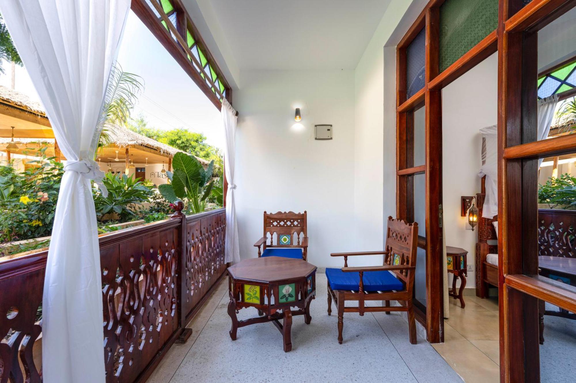 Tasneem Islamic Luxury Suites Jambiani  Exterior foto